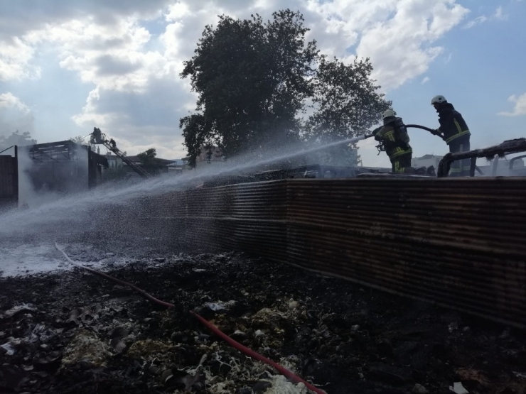 20’den Fazla Aracın Küle Döndüğü Yangın Böyle Başladı