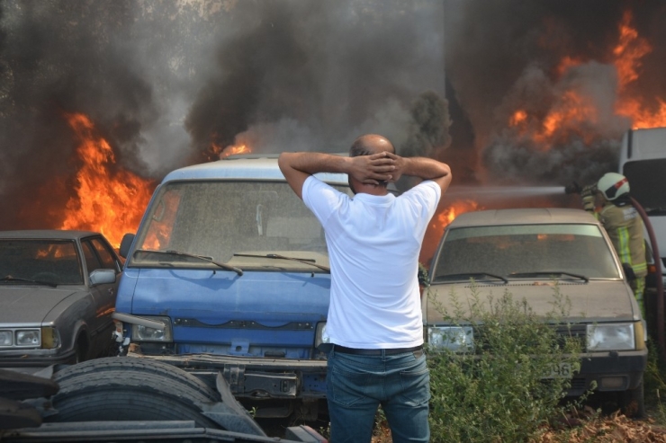 Bursa’da Yed-i Emin Deposunda Büyük Yangın (2)