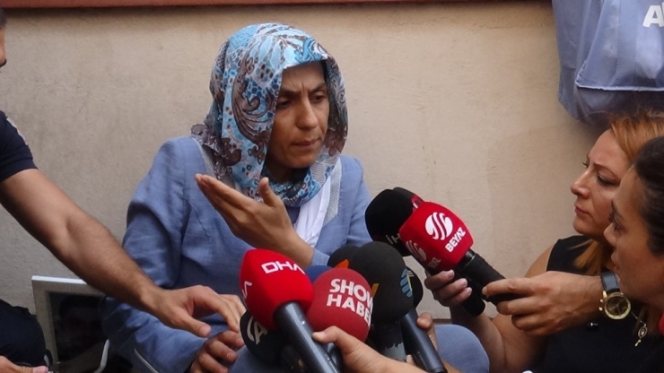 Hdp İl Binası Önünde Gergin Anlar