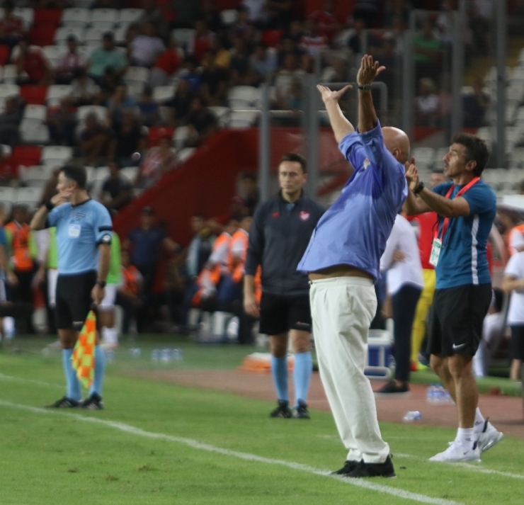 Hikmet Karaman Yerinde Durmadı