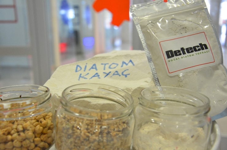 Zehirsiz Sofralar İçin Topraktan Böcek İlacı Geliştirdiler