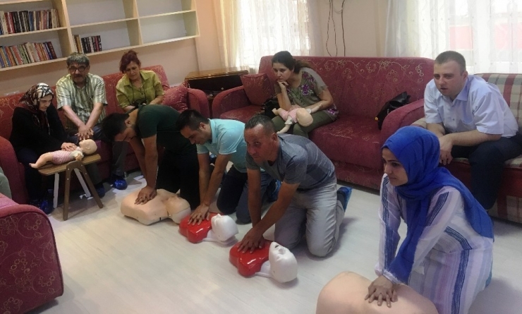 Görme Engellilere İlk Yardım Eğitimi