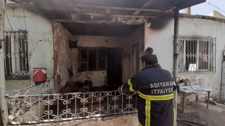 İkamet Yangınında 1 Kişi Hastanelik Oldu