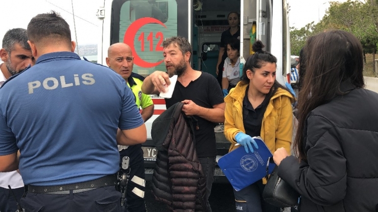 Yağmur Sonrası Kayganlaşan Yolda Kaza: 3 Yaralı