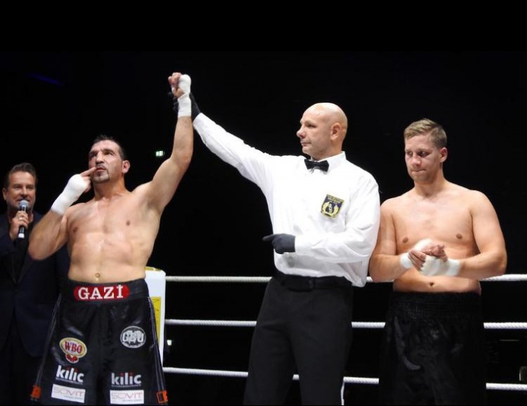 Fırat Arslan, Finlandiyalı Rakibini Nakavt Etti