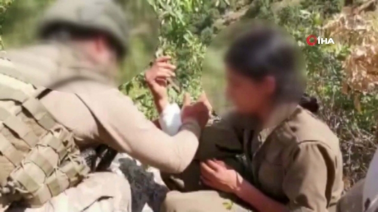 Mehmetçikten Teslim Olan Kadın Teröriste Şefkat Eli