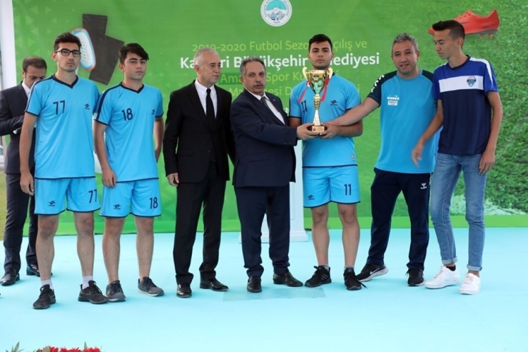 Osb Atletikspor 4 Kupa Aldı