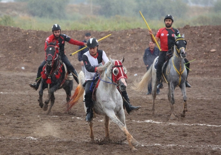 Sivas’taki Atlı Cirit Müsabakaları Sona Erdi