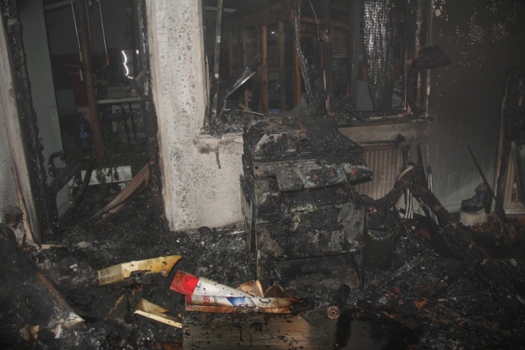 Boğulmaktan Son Anda Kurtarıldılar