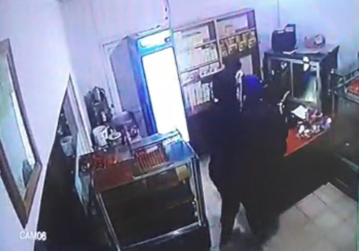 Pastanenin Kasasından Bir Miktar Para Çalarak Kaçan 4 Şüpheli Yakalandı