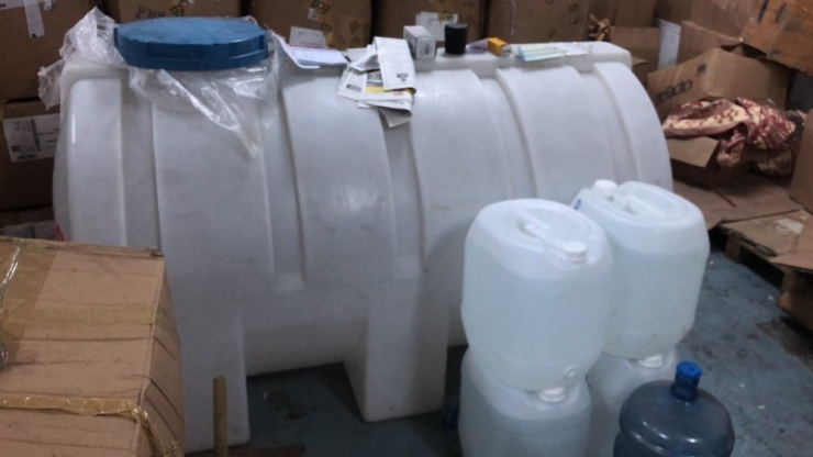 İstanbul’da "Metil Alkol" Operasyonu Kamerada