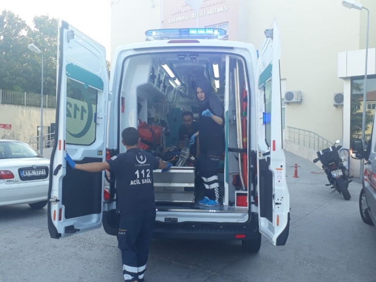 Kontrolden Çıkan Aracın Çarptığı 2 Kardeş Yaralandı