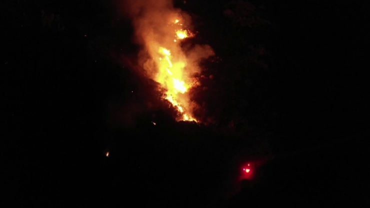 Alevlerin Önünü Drone Sayesinde Kestiler