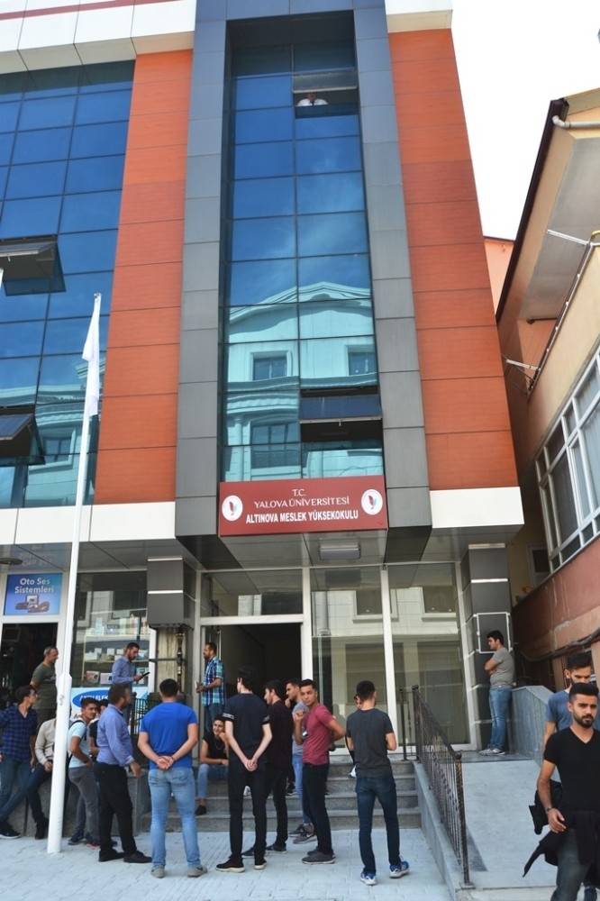 Altınova Myo Eğitime ‘Merhaba’ Dedi