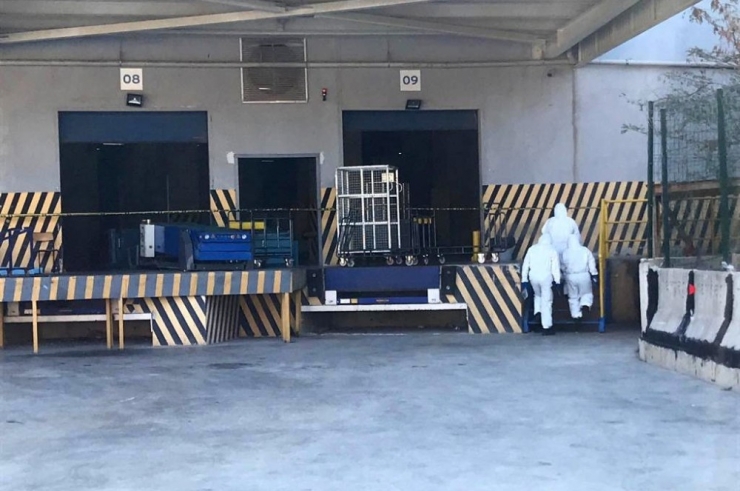 Afad Ve Umke Şüpheli Toz Paniği Yaşanan Dağıtım Merkezinde