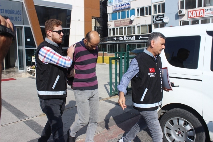 Park Halindeki Araçtan Elektronik Cihaz Çaldı, Yakalanınca “Kleptomani Hastasıyım” Dedi