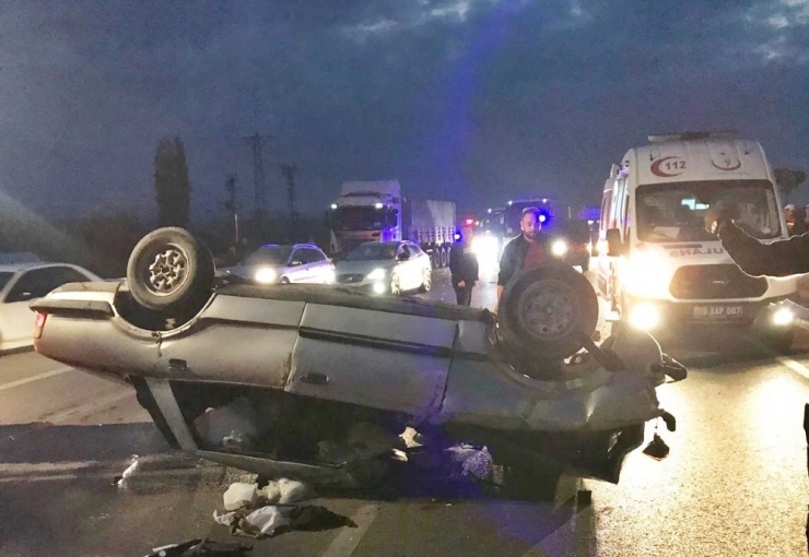 Sungurlu’da Otomobil Devrildi: 2 Yaralı