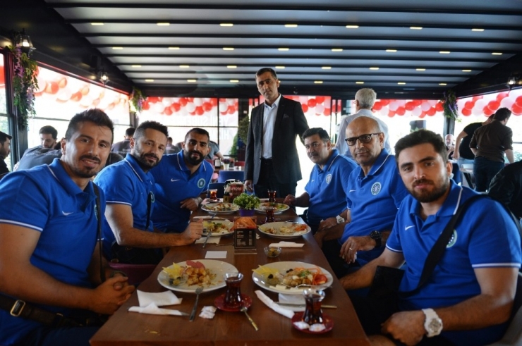 Efelere Kahvaltı Morali