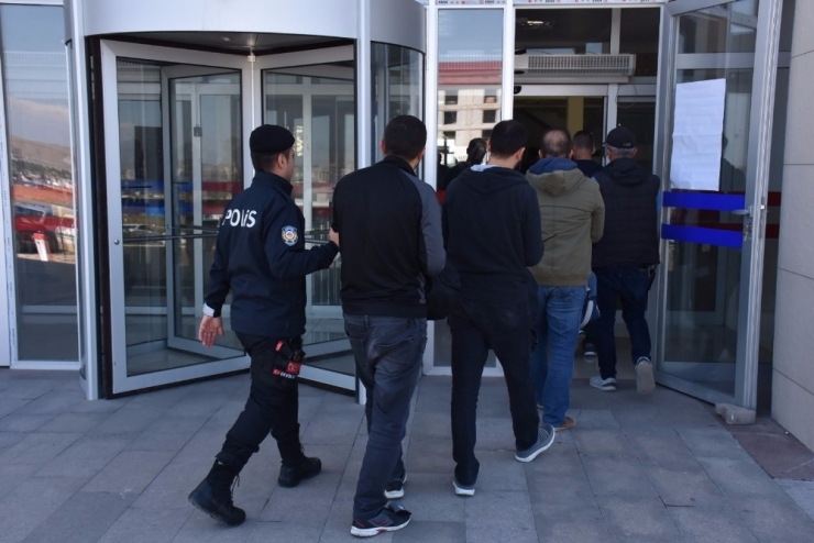 Kars’ta Fetö’den 1 Kişi Tutuklandı