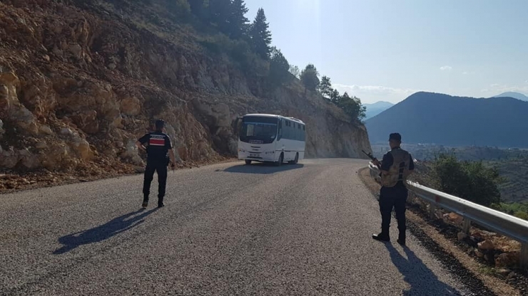 Derebucak’ta Servis Araçları Denetimi