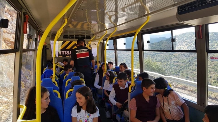 Derebucak’ta Servis Araçları Denetimi