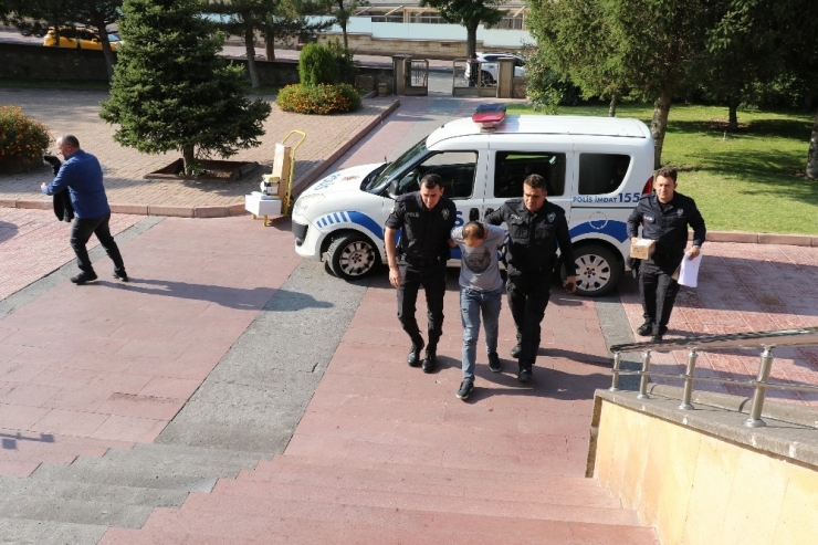 Şüpheli Şahıs Bekçilere Kurusıkı Tabanca İle Ateş Açtı