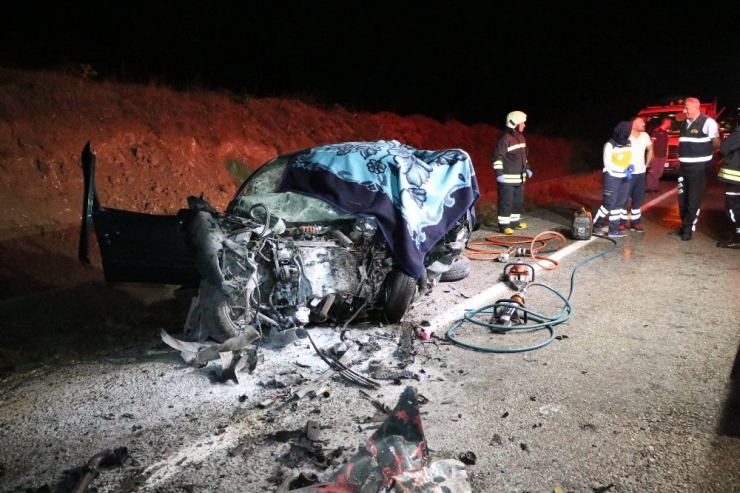 Yozgat’ta Trafik Kazası: 1 Uzman Onbaşı Hayatını Kaybetti, 2 Kişi Yaralandı