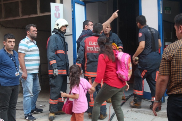 Elazığ’da Depo Yangını