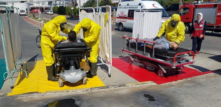 Hastanede Gerçeği Aratmayan Kimyasal Tatbikat