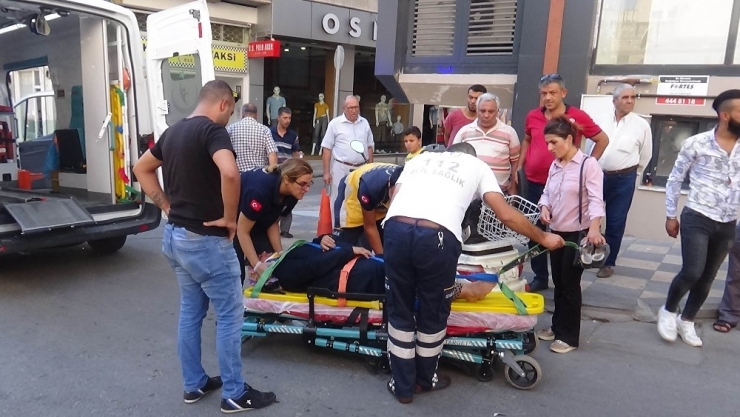 Trafik Kazasında Engelli Kadın Yaralandı