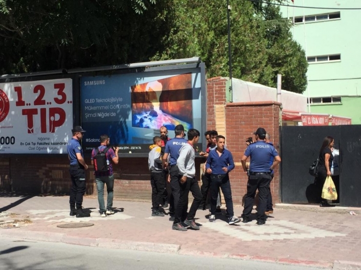 Okul Önlerinde Denetim Devam Ediyor