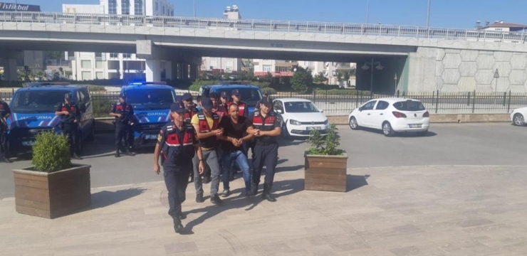 Belediye Başkanının Evine Ateş Açan 4 Şahıs Yakalandı