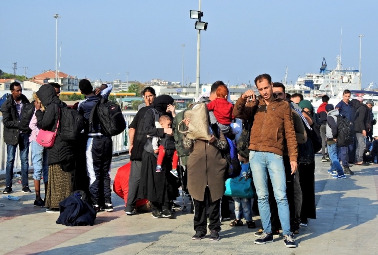 İzmir’de 169 Düzensiz Göçmen Yakalandı