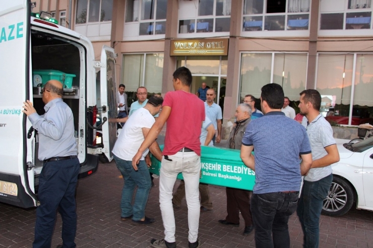 Yaşlı Adam Otel Odasında Ölü Bulundu