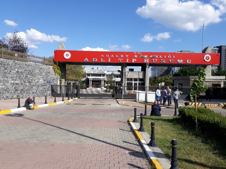 Arnavutköy’de Vahşice Öldürülen Aile Üyelerinin Cenazeleri Memleketlerine Gönderildi