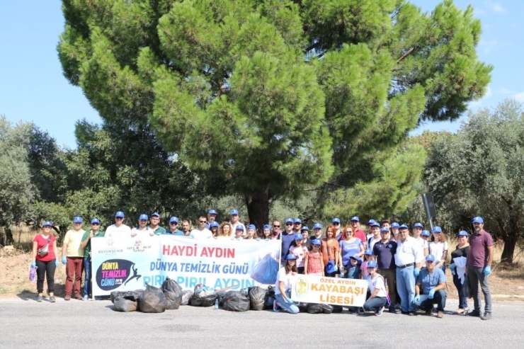 Aydın’da ‘Haydi Yapalım’ Temizlik Etkinliği