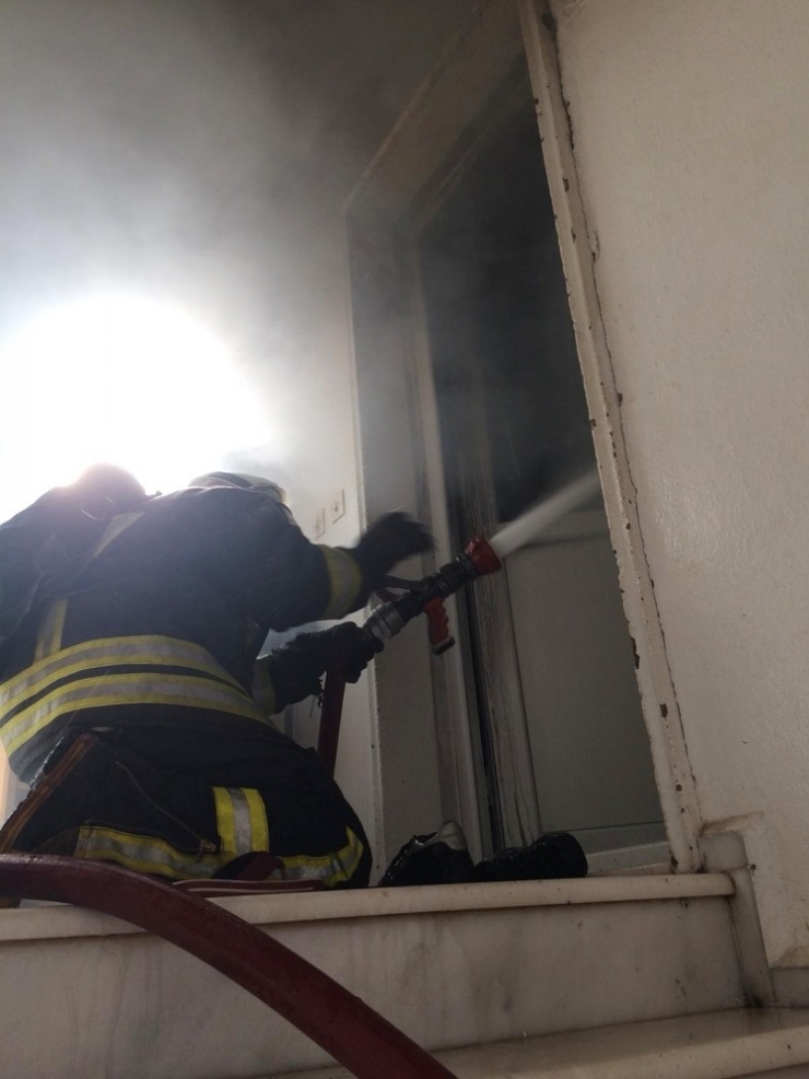 Buzdolabı Evi Yakıyordu