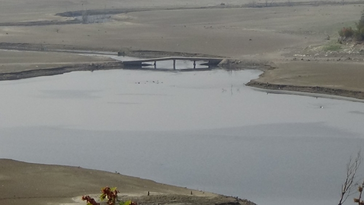 Baraj Suyu Çekildi, Eski Köprü Gün Yüzüne Çıktı