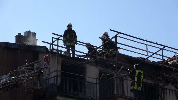 Isparta’da Ev Yangınında Korku Dolu Anlar