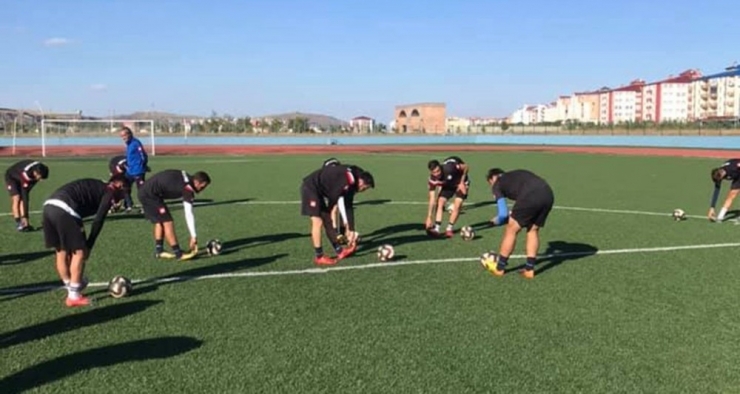 Kars 36 Spor Yakutiye Spor’a Maçı Hazırlıklarını Tamamladı