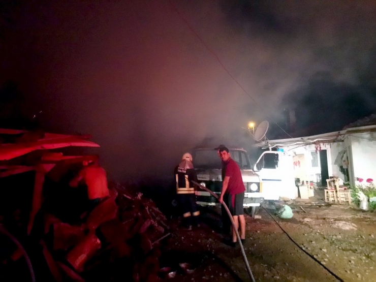 Yatağan’da Araç Yangını