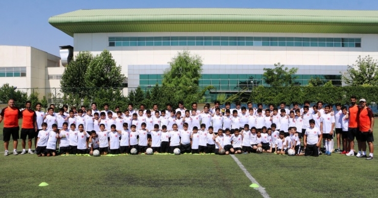 Şanlıurfalı Gençler Yaz Kurslarını Tamamladı