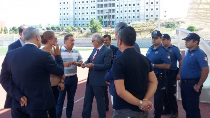 Bu Maçı Bekar Erkekler Seyredemeyecek