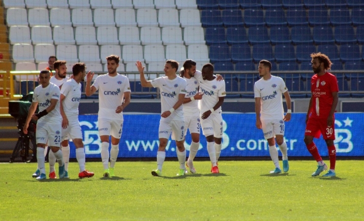 Süper Lig: Kasımpaşa: 3 - Antalyaspor: 0 (Maç Sonucu)