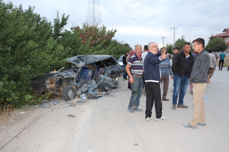 Kazada Yaralanan 3 Yaşındaki Çocuk Hayatını Kaybetti