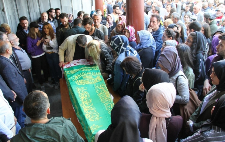 Neslican Tay Son Yolculuğuna Uğurlanıyor