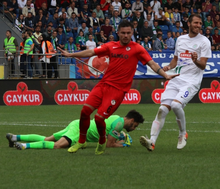 Süper Lig: Çaykur Rizespor: 1 - Gazişehir Gaziantep Fk: 2 (Maç Sonucu)