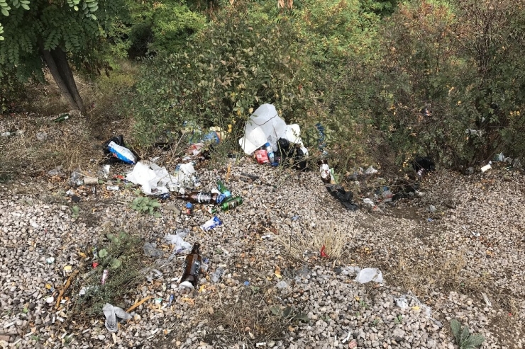 Minik Zeynep’in Çöp Feryadı