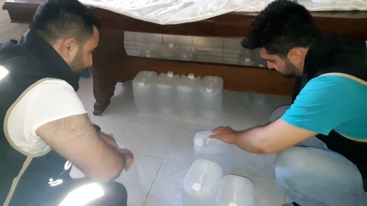 Adana’da Kaçak İçki Operasyonu