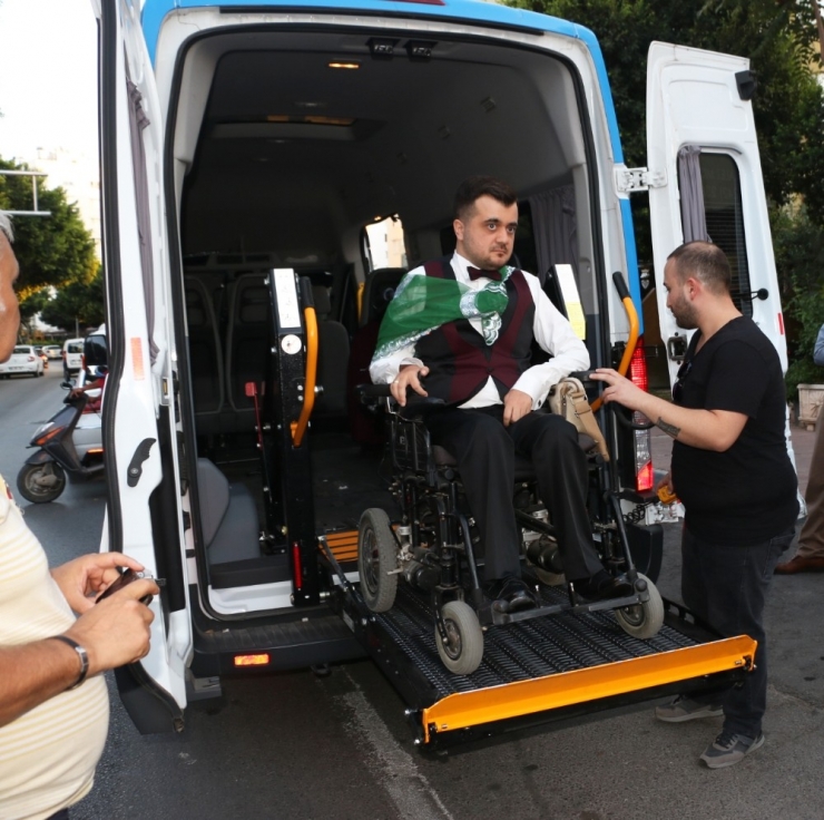 Engelsiz Ulaşım Aracı Gelin Arabası Oldu